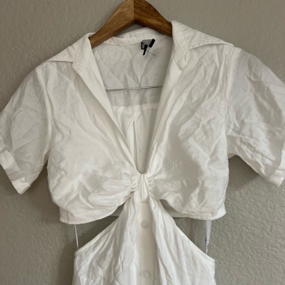 Sensational Sun White Collared Cutout Tie-Front Midi Dress - Picture 4 of 10